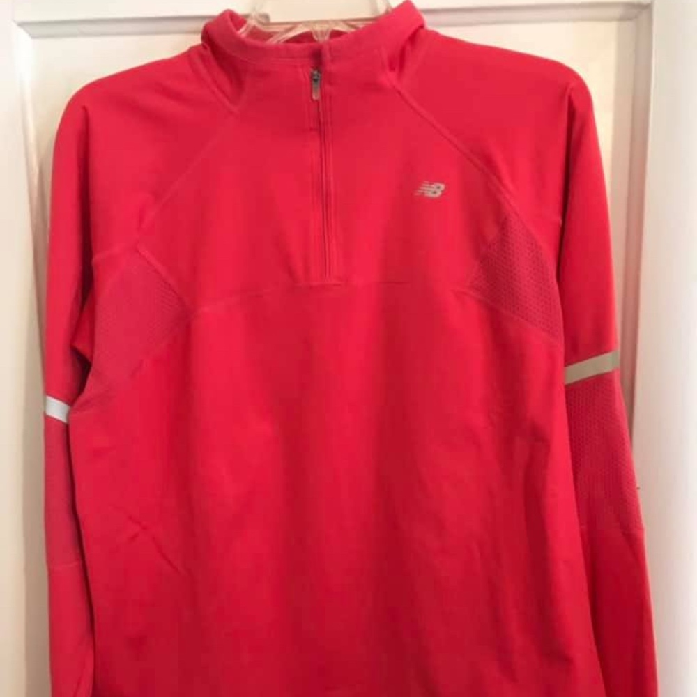 Ladies' New Balance Top, Size Large